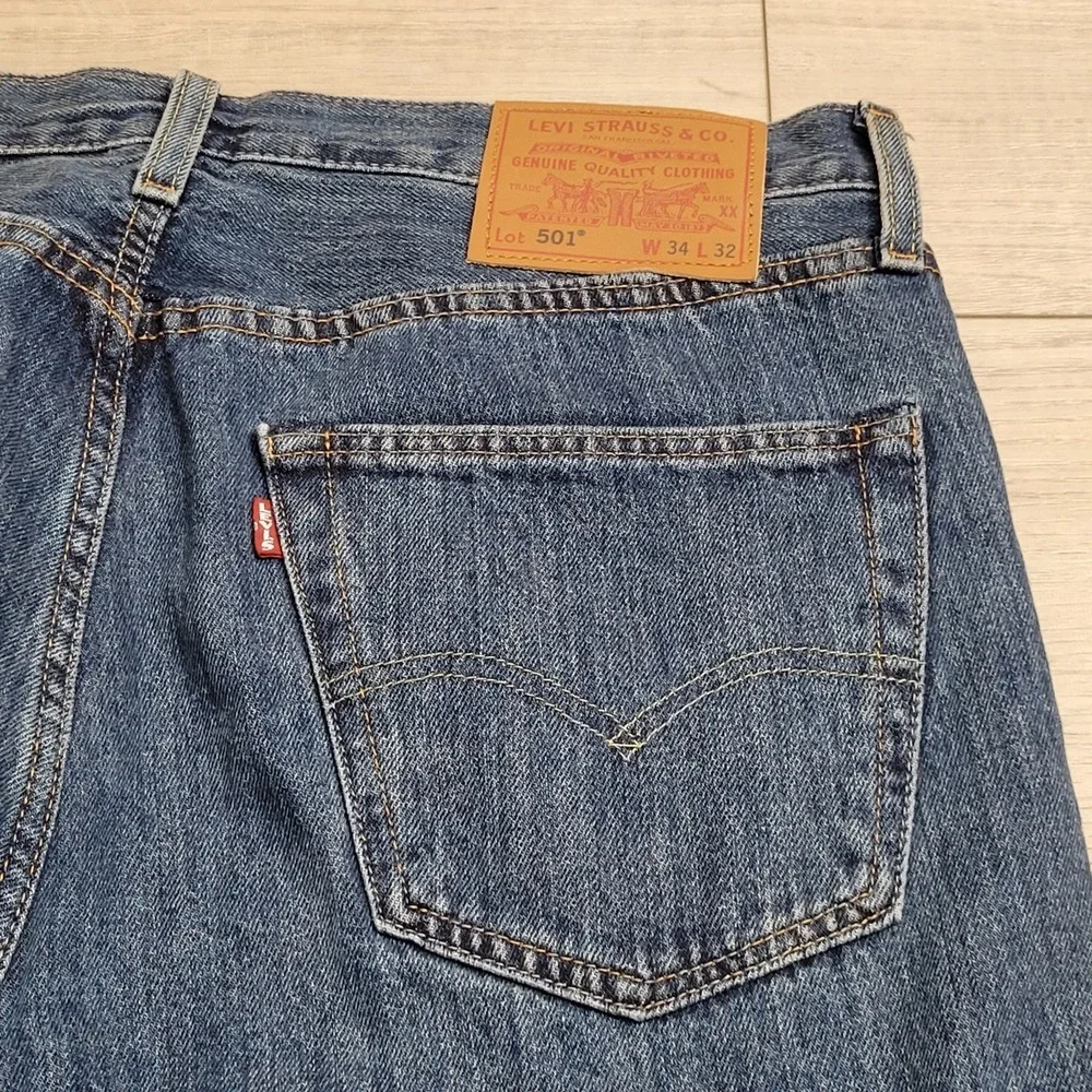 Levi's Premium 501 Original Fit XX Jeans Mens 35x32 Big E Medium Wash Button Fly